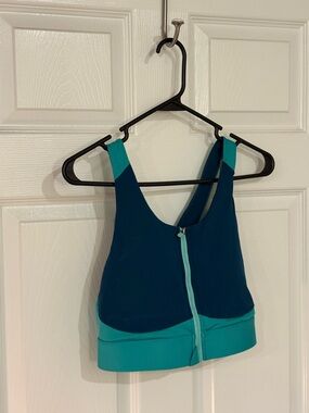 Fabletics athleisure set; Bra and Shorts